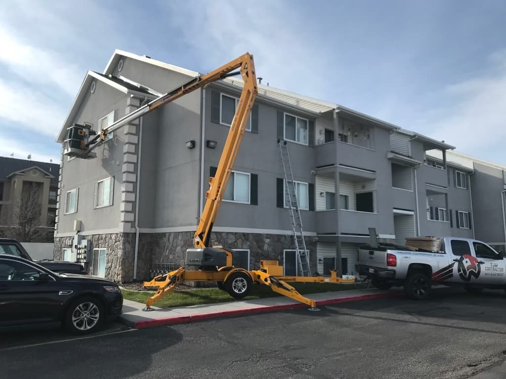 COMMERCIAL BUILD-OUT